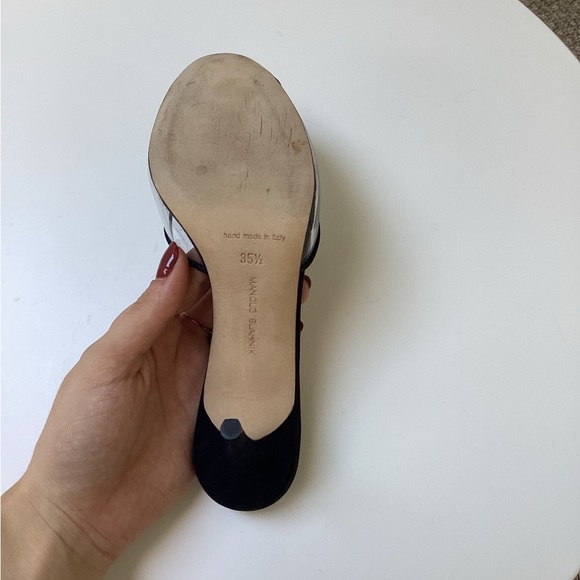 Manolo Blahnik black and clever heels - Picture 4 of 4